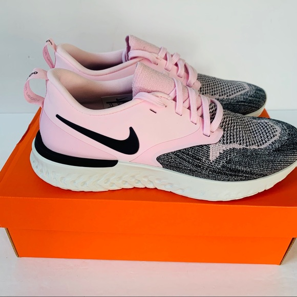 nike odyssey react blue pink